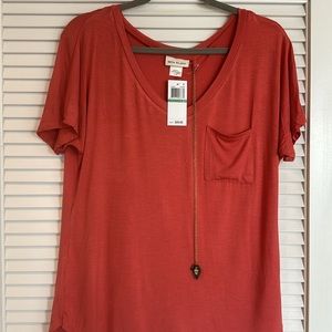 Belle du Jour red / coral top with necklace, short sleeve, with pocket